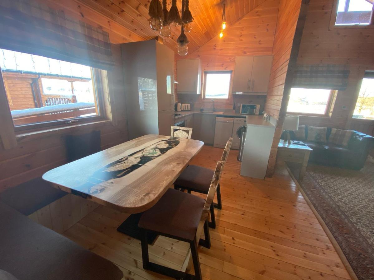 Pine Lodge Gorebridge Eksteriør billede